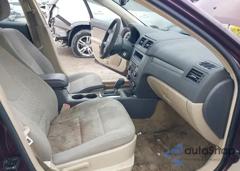 2011 Ford Fusion Se z USA, uszkodzony, nr VIN 3FAHP0HA2BR232121